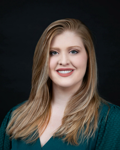 Nicole Wollin headshot